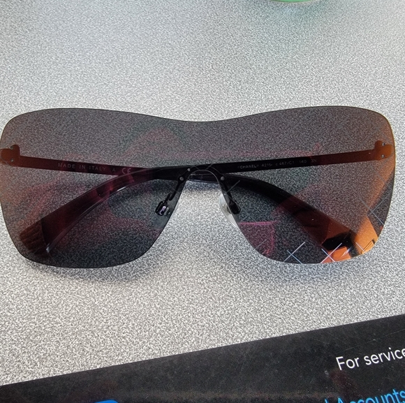 CHANEL BURGUNDY 4215 QUILTING RUNWAY SUNGLASSES main image 8